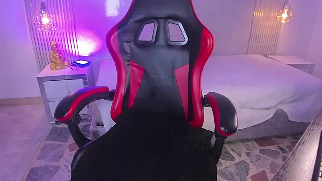 SamiQuest's cam snapshot