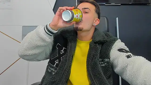 BrandonTate live sex cam