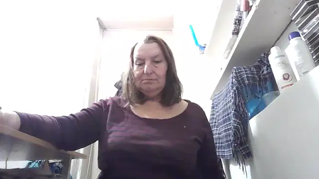 AnnaLive570's cam snapshot