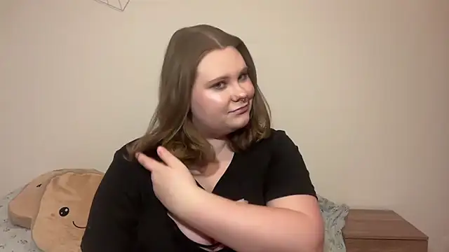 BriannaFlirty's cam snapshot