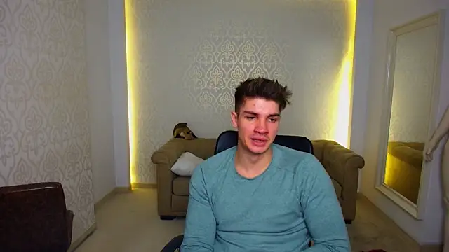 MaxKaiden live sex cam