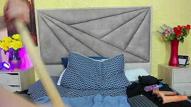 Esmeralda_oikos's cam snapshot