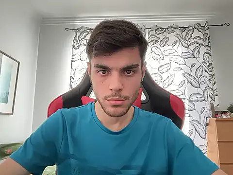 Omarnede live sex cam