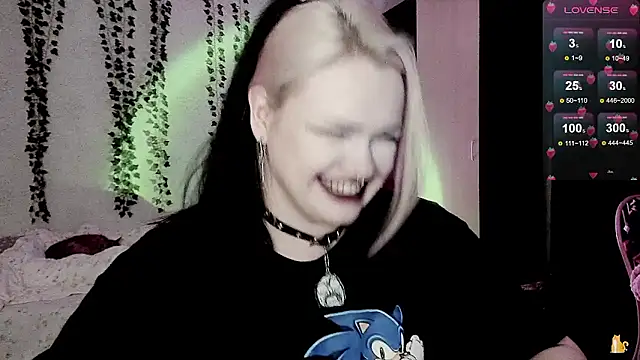 strawberry_elfcat's cam snapshot