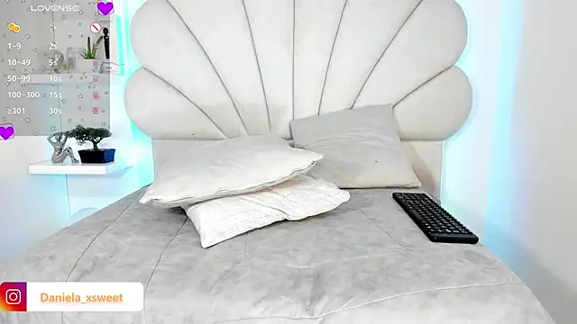 Danielaangelina live sex cam