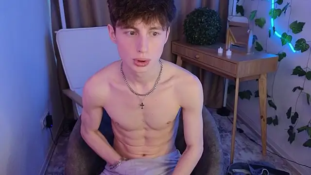 crisp1n live sex cam