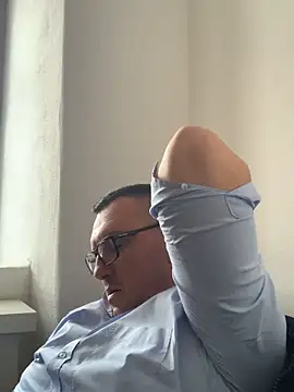 Mike8523 live sex cam