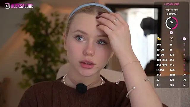LexieLoree live sex cam