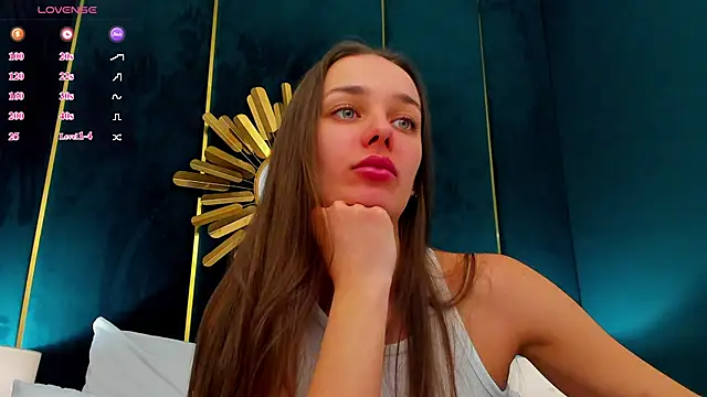 AprilWong live sex cam