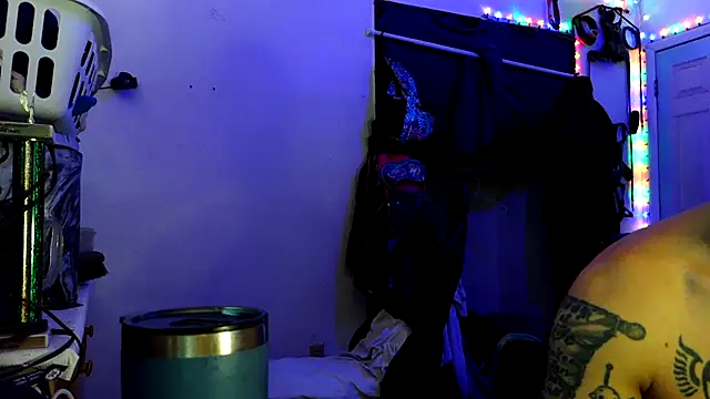 Buffshagswell live sex cam