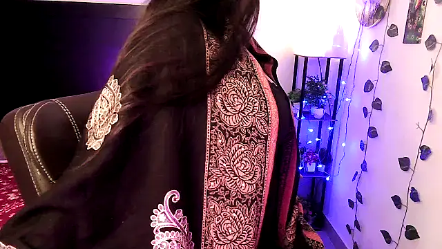 simran_lov live sex cam