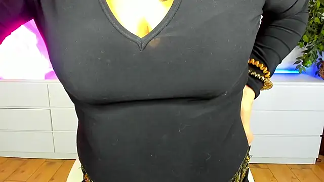 IrissMoon's cam snapshot