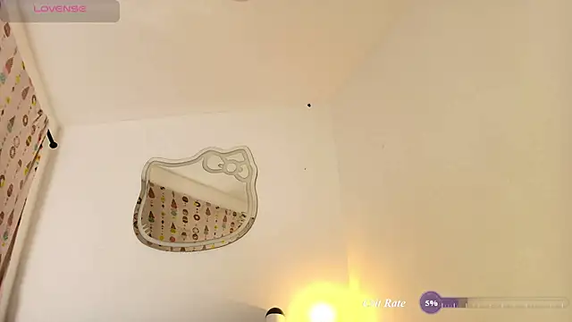 lucianaglow_'s cam snapshot