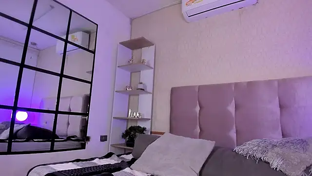 Evagatte's cam snapshot