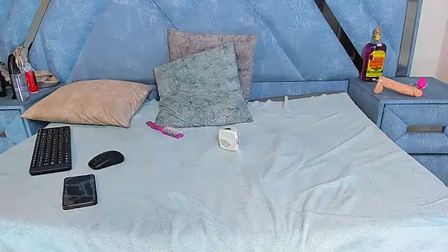 Aura_love69's cam snapshot