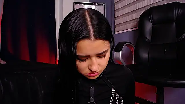 Emilyy05_'s cam snapshot