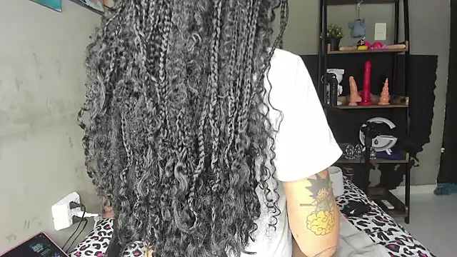 Shadia_Squirt's cam snapshot