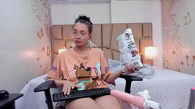 Jadde_Greyy_'s cam snapshot