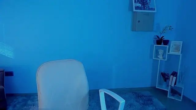 RoselineBarree's cam snapshot