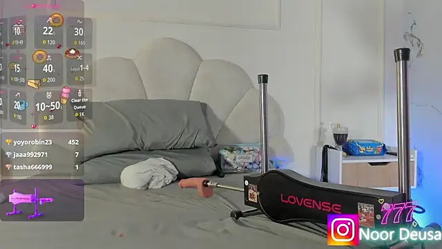 Candaceoweens's cam snapshot