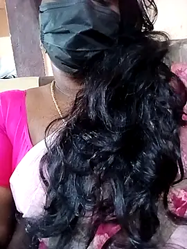 Tamil_Bhuvi69's cam snapshot