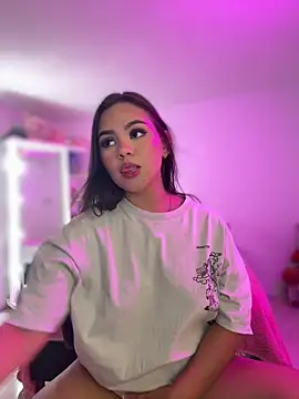 amber_white15's cam snapshot