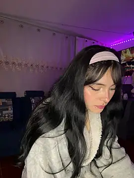 salome_polaniiee's cam snapshot