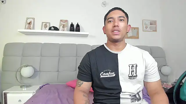 erotic_sins's cam snapshot