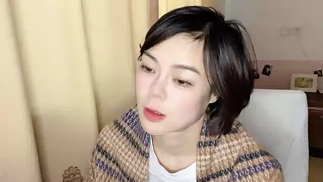 Linda-LL live sex cam