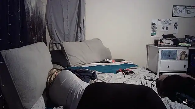 PremiumKitty live sex cam