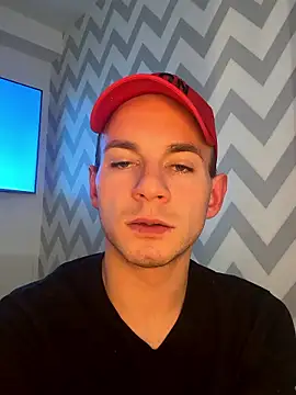 Maksim1907 live sex cam