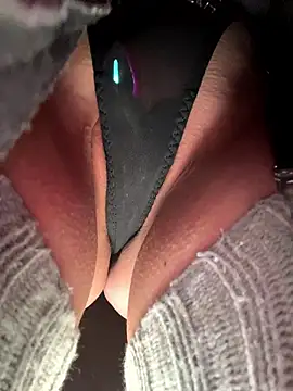 NataKitten live sex cam