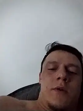 RAFAELQUINTEROSCAVALHEI live sex cam