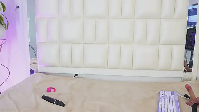 Anais_aradia live sex cam