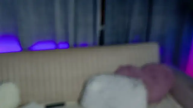 StephaniDoll's cam snapshot