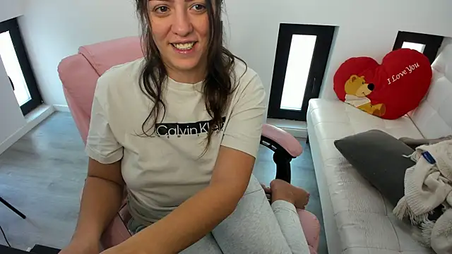 Dyana_Kaylinn's cam snapshot