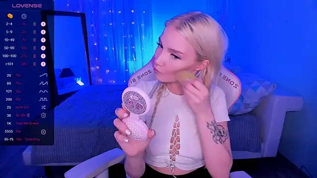 AnyaTaylor_ live sex cam