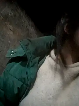 dakota-kis's cam snapshot