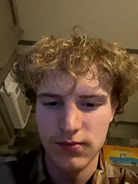 GravyTrain42 live sex cam