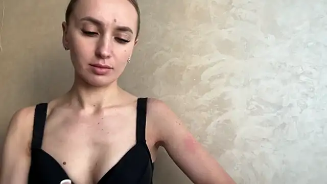 CaitlinaJayne23's cam snapshot