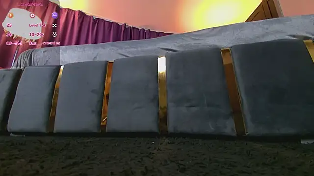 EmpressDesires live sex cam