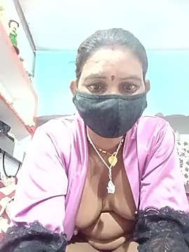 YOURFIVAA live sex cam