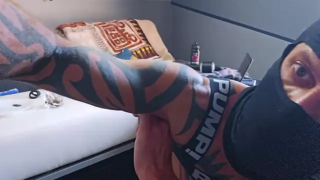 slavic_boy_39 live sex cam