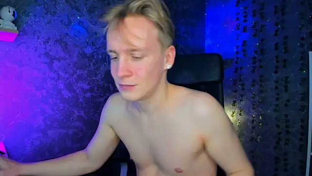 AlexxSweet live sex cam