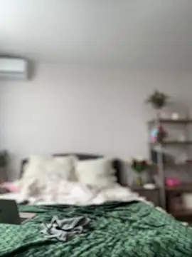 tina1your1's cam snapshot