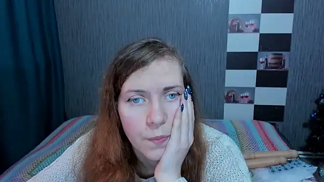 pa1e_pr1ncess's cam snapshot