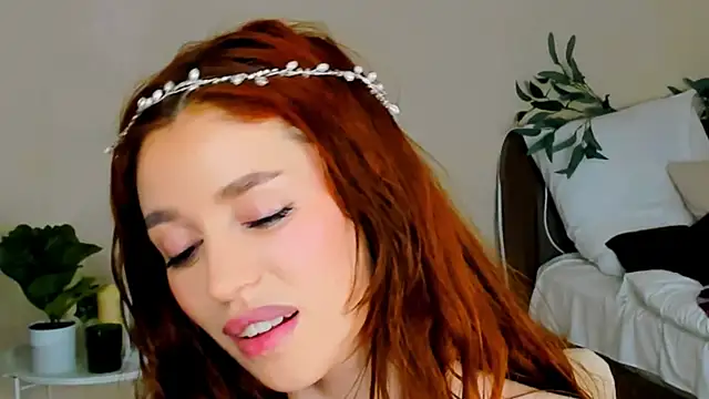 ChristinaConteeree's cam snapshot