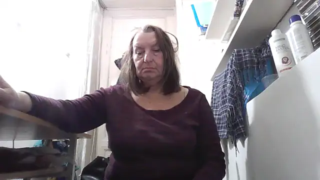 AnnaLive570's cam snapshot