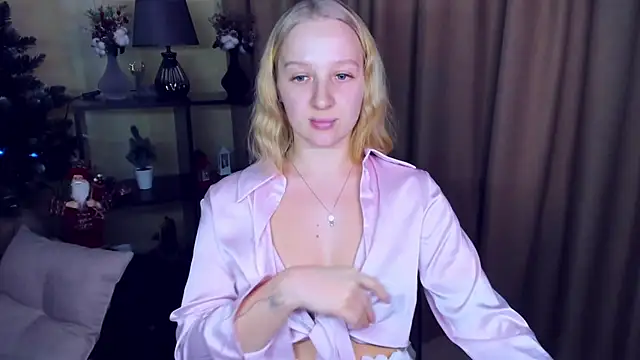 SummerPink's cam snapshot