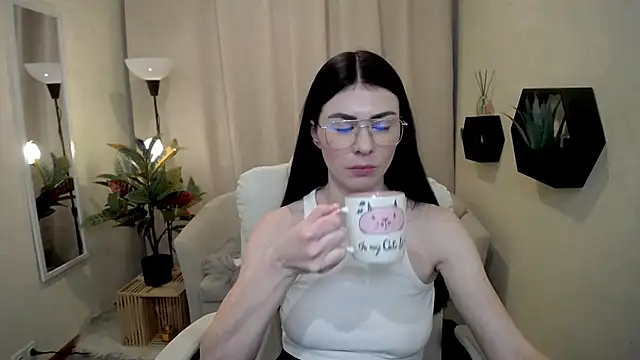 MilaSecret55's cam snapshot